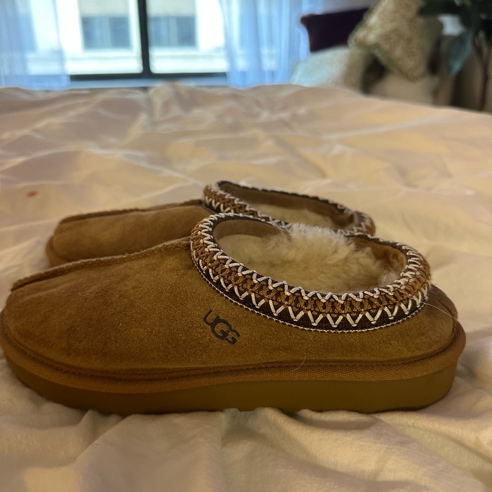 UGG Tasman slippers